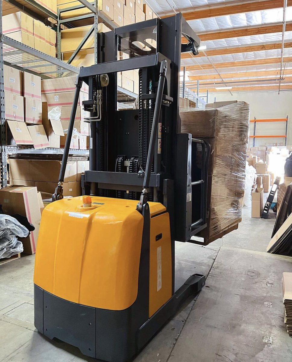 EKKOlifts's tweet image. IN STOCK NOW! #EOP70 Series Order Picker is a must have for larger warehouse applications. These are designed with the sole purpose of making picking orders easier and faster. 2200 lb Cap. 177’’ lift height. ekkolifts.com
Info@ekkolifts.com
(877)232-6517
#orderpicker