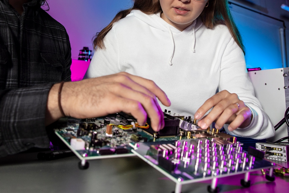 FAU's College of Engineering and Computer Science climbs to #103 in the latest U.S. News &amp; World Report rankings!⁠
⁠
Read more here fau.edu/engineering/ne…
⁠