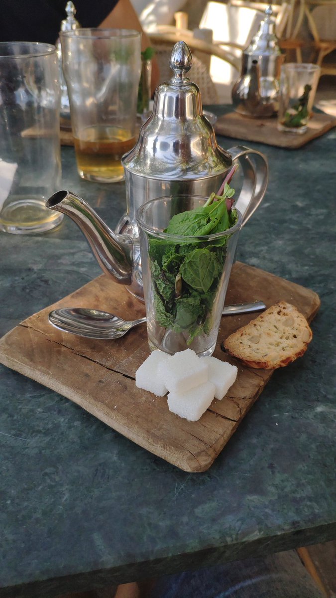 vilojona's tweet image. Amazing place, lunch, conversation.... And on top of everything, company
@DevoxxMA #devoxxma2023 #friends @vincentmayers @graemerocher @juantomas