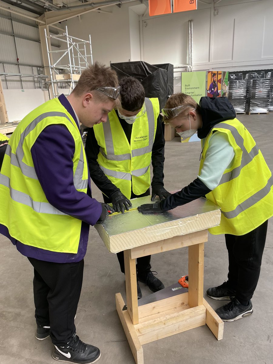 Some of our S5 pupils attended <a href="/BE_STbuild/">Built Environment - Smarter Transformation</a> today and participated in various construction workshops. They learned about Passivhaus, taping, insulating &amp; thermal cameras. The pupils showed great teamwork and had a fantastic day! 👷🏻‍♂️🪚🏠