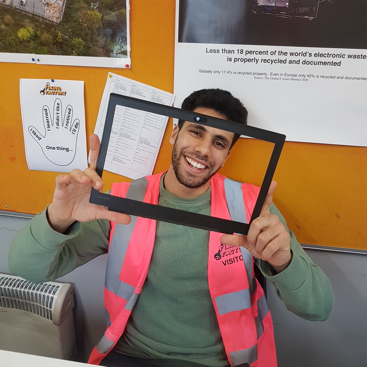 CamdFixFactory's tweet image. Last chance to sign up for our laptop repair course for 18-24 year olds - applications close Sunday 

Hands-on, no experience needed

Please share, sign up yourself, tell a friend and help  build the new repair economy!

More details here: fixingfactory.org/training
#Camdem #Brent