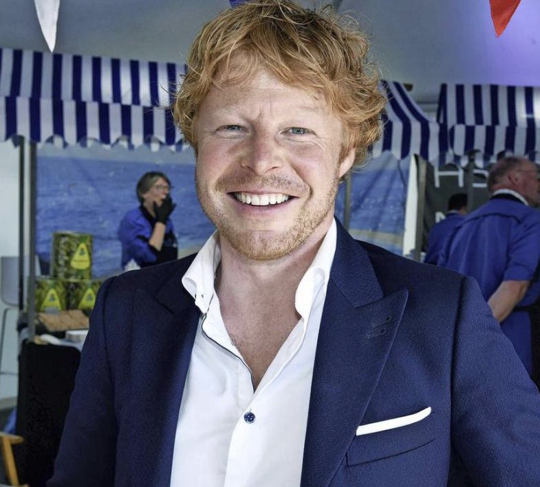 Dit is toch gewoon dezelfde persoon??