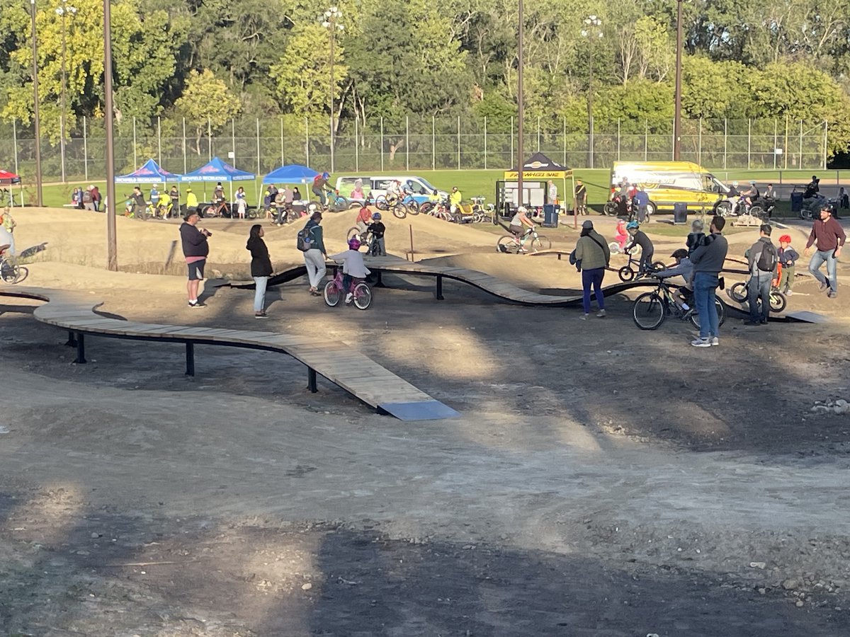 Visit Richfield tweet media