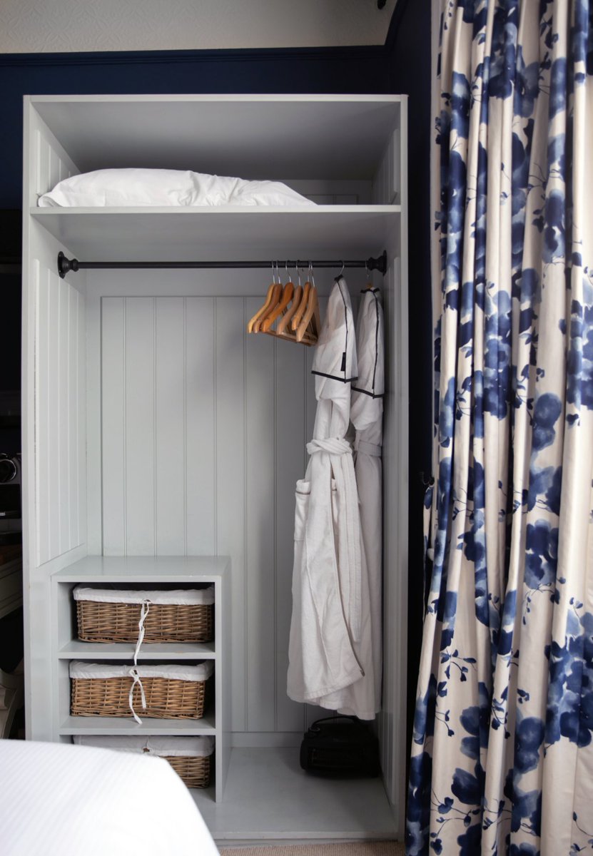 WhiteLionTN30's tweet image. Do you want to switch off, escape &amp;amp; relax in style?

Then a night in one of beautiful bedrooms paired with an evening of delicious dining sounds like something you need.

Book your stay today!
Call on 01580 765077📞

#youngsrooms #stayover #hotel #tenterden