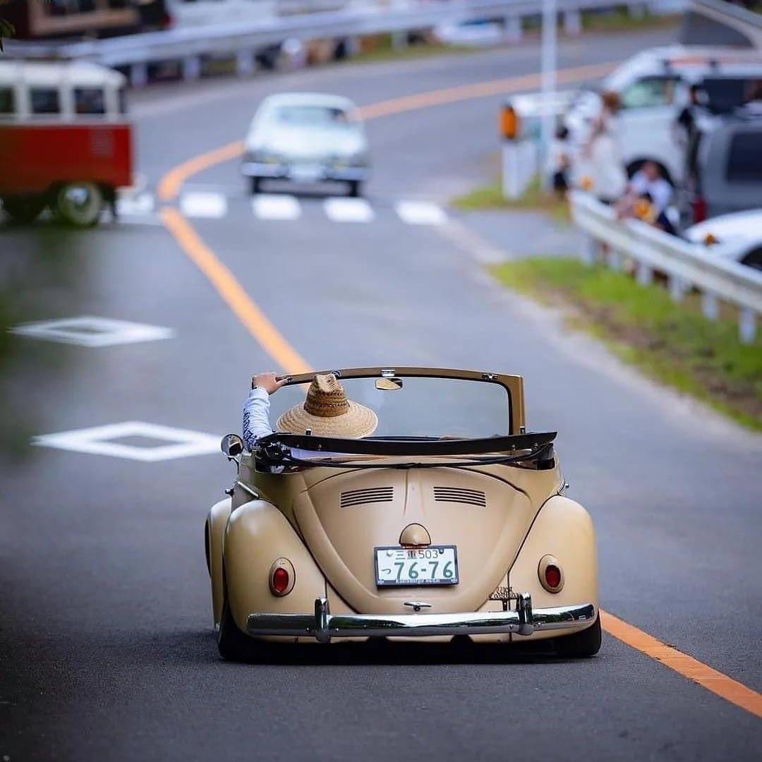 Volkswagen4ever's tweet photo. #FridayFeeling #weekend #roofoff #livingthedream #vw #volkswagen https://t.co/RMfaoxyISP