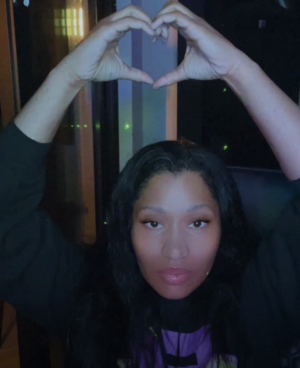 RogerDatBarbie_'s tweet photo. BAHM BAHM, BITCHHH FIGHT TF BACK!!!!!!!!
We need YOU SISTA !!!! https://t.co/kkePvBU4nz