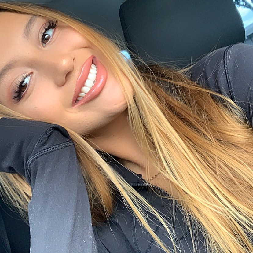 Sarah (@sarahxv4u2a) on Twitter photo 