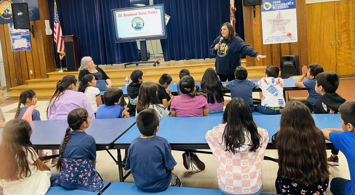 Principal Servin @Judy_Servin & AP Workman @RuthGrimesRAMS having a special Data Talk with the EL students to motivate them for ELPAC! 👏👍🏽🤗 @ColtonJUSD @DrFrankMiranda @CJUSDESD @DrWendyVMoore