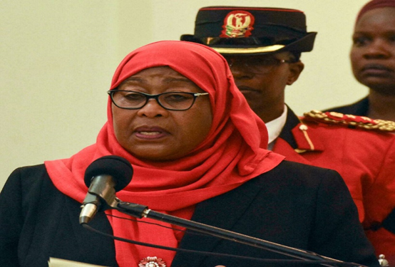 rep_Afrika's tweet photo. « La #RDC est un grand #marché. Alors tout le monde, chaque #pays creuse son chemin pour y arriver (pour l'inonder) » dit @Samia suluhu présidente de la Tanzanie en 2022. Voilà pourquoi la Force de l’EAC a changée sa mission et sa position à la mission de l'Est de la RDC. https://t.co/VwOyiFFy3t