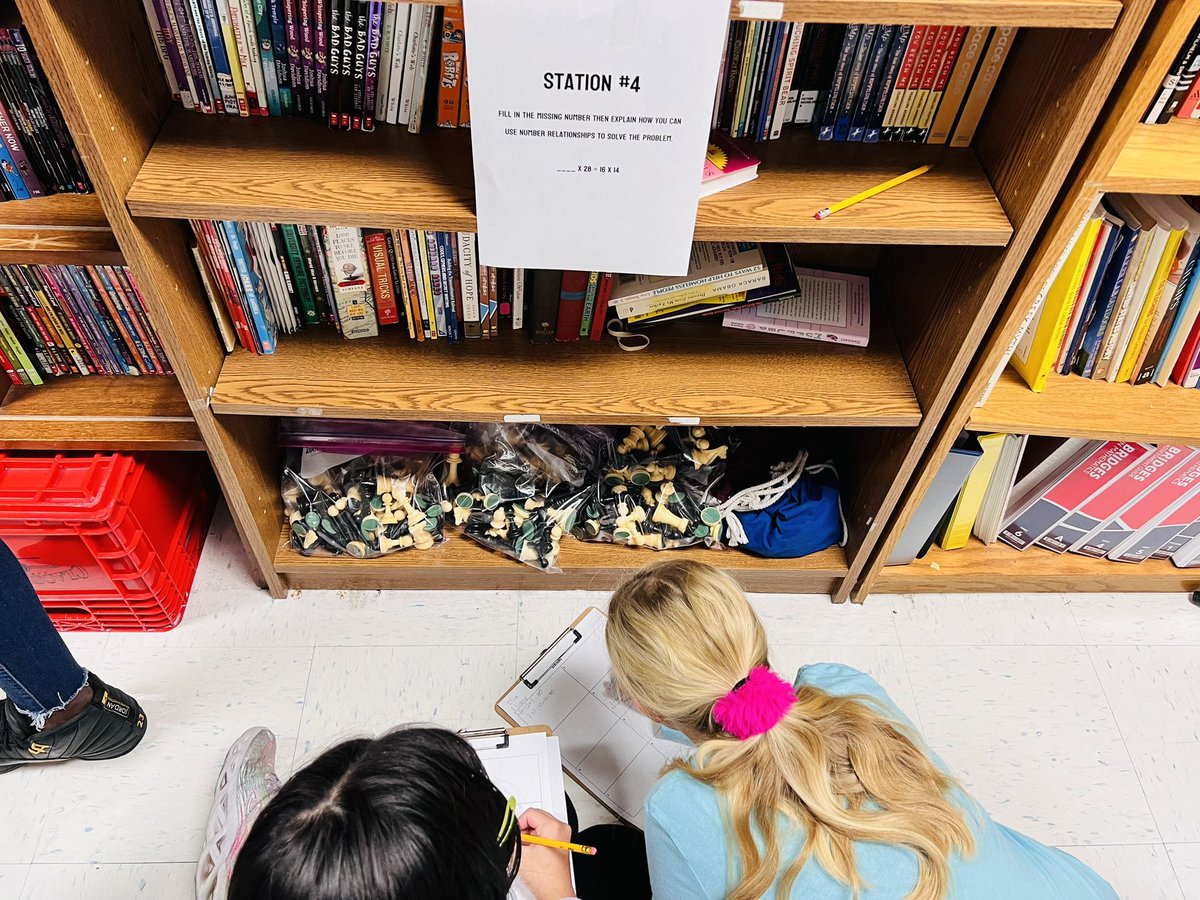 PeeblesForest's tweet photo. Reviewing for our math test by enjoying an all record gallery walk with partners. Love the celebrations they created! #Kagan https://t.co/WtP1nRswnH