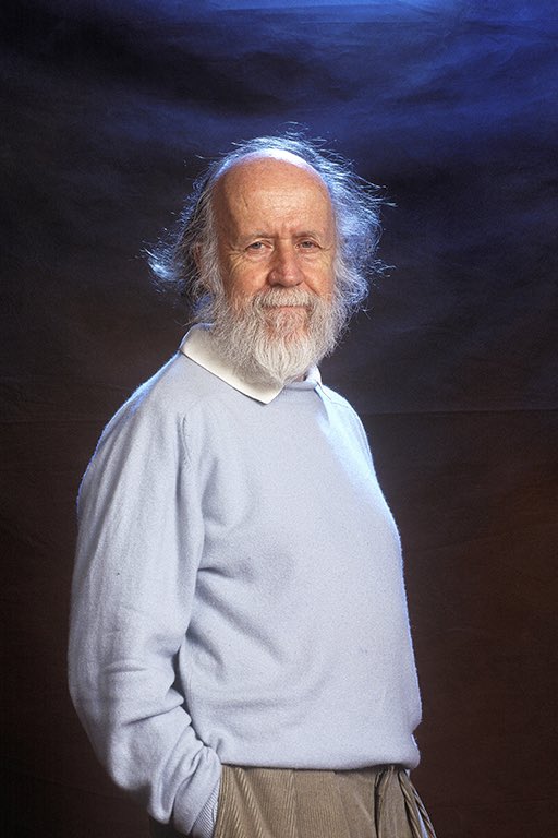 L’astrophysicien Hubert Reeves redevient poussières d'étoiles à l’âge de 91 ans. Il disait que nous sommes tous des poussières d'étoiles car tous les noyaux des atomes qui nous constituent ont été engendrés au centre d'étoiles mortes il y a plusieurs milliards d'années. RIP ✨