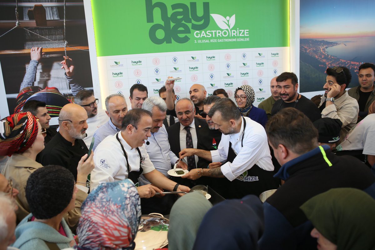 avnikahya53's tweet photo. Bu yıl “Hayde Festivale” sloganıyla üçüncüsü düzenlenen Gastronomi festivaline katıldık.
#GastroRize https://t.co/Dy6Dt1vMwc
