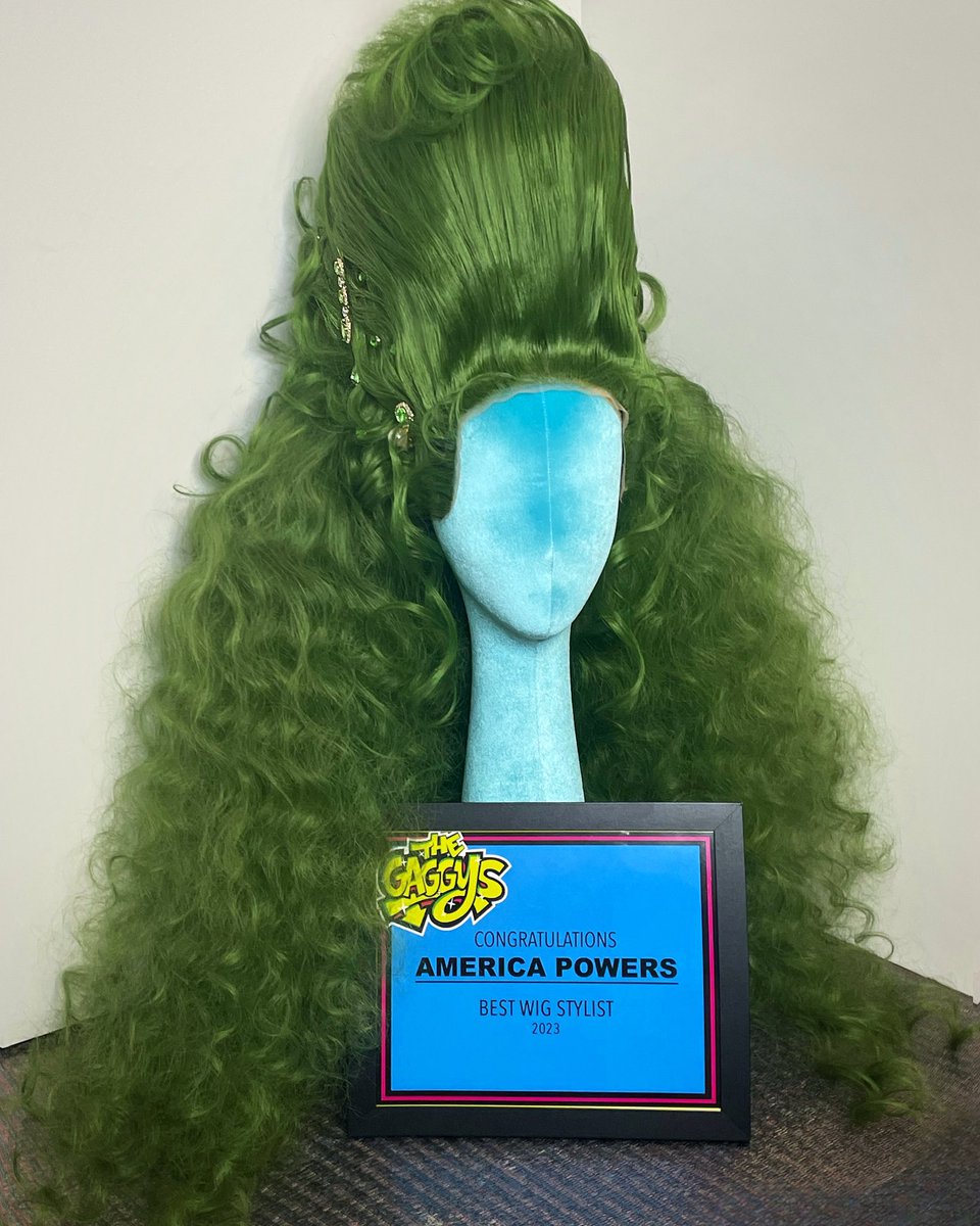 AmericaPowers's tweet photo. I could not imagine doing anything other than spending countless hours and endless nights teasing wigs for a drag community like the one here in Chicago. 
Thank you Gaggys and thank you Chicago drag for creating a community where I can feel free to be myself and create art. https://t.co/5JeQBhSK5K
