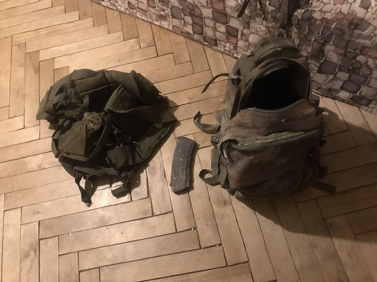 public_mental's tweet photo. я вам показую трофейний магазин, який все ще розігрується за донат 250+
Також показую ще трофейні РПС та рюкзак
РПС 350+
Рюкзак 150+
Нашо вони вам? Не знаю, можете із задоволенням спалити, але збір треба рухати 
Рт пліз і скріни сюди 
https://t.co/gyefQkBGw7 https://t.co/L25LswlU5X