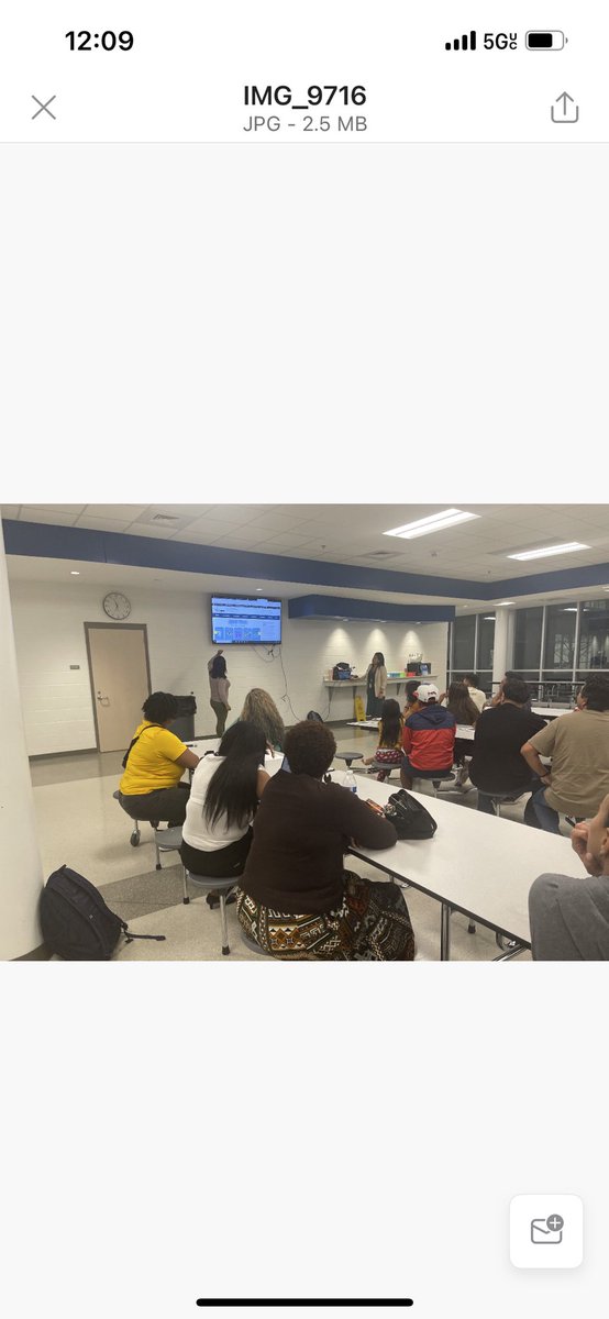 We had a great turnout at our 1st Parent Engagement Night for Spanish Speaking families at @WillowSpringHS. Looking forward to our Spring Session
#connectedcommunity
@WSHScounselors 
@MayraPorrasRam1 
@TheLABSaga 
@WMartinWCPSS 
@WCPSSFACE 
@NHicks76 
@WCPSS 
@4LifeEducator