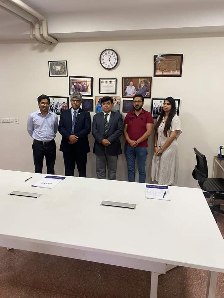JztPakistan's tweet photo. We are escatic to announce a strategic partnership between JZT Pakistan and the Institute for Art and Culture, with a shared commitment to eradicate Thalassemia from Pakistan.
#OneNationOneCause
#CauseConnectingCultures
#JZT #JZTPakistan #JZTeers
#ThalassemiaFreePakistan https://t.co/GllHuVABey