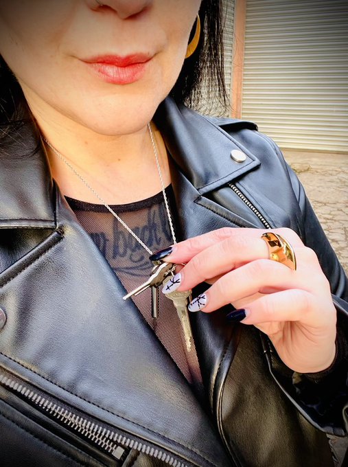 You will never guess where I&rsquo;m going right now&hellip; https://t.co/HqbPrSnt2b