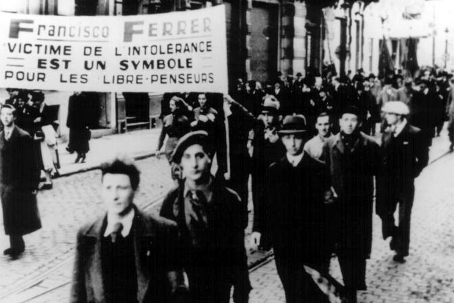 MUC_Cabrils's tweet photo. Tal dia com avui del 1909 fou assassinat #FerreriGuardia per la por dels poders al pensament crític i l'educació transformadora, en definitiva a l'apoderament de les classes populars i una societat basada en l'equitat i l'ajuda mútua 
#DemocràciaRadical #municipalisme #Maresme https://t.co/0DcMsPN2Ae