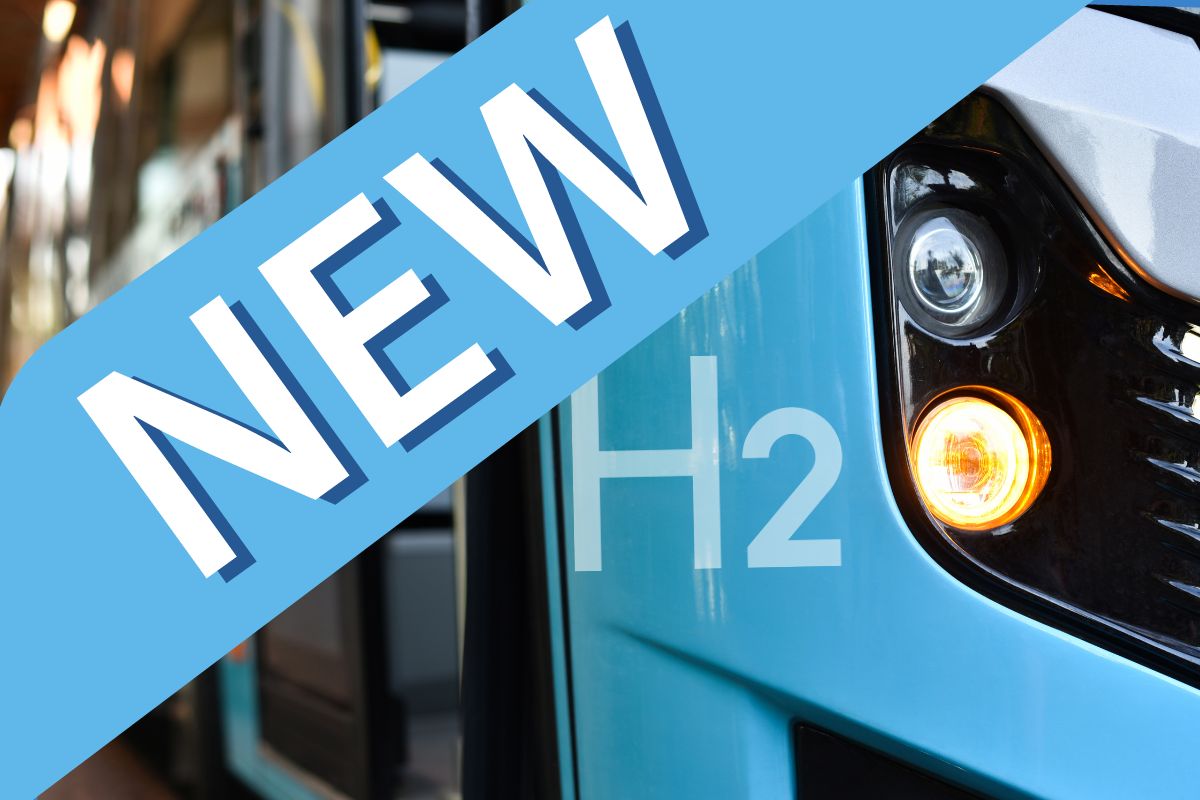 hydrogenfuelnew's tweet photo. The IVECO BUS E-WAY H2 was shown off at the Busworld trade show.
At Busworld 2023 in Brussels, Hyundai Motor Company and Iveco Group N.V....READ More #IvecoGroup #hyundaihydrogenfuel #Europehydrogenbuses #H2bus #europehydrogenfuel #IVECOBUS
https://t.co/5Fx1XGiC02 https://t.co/whgtTfIvjS
