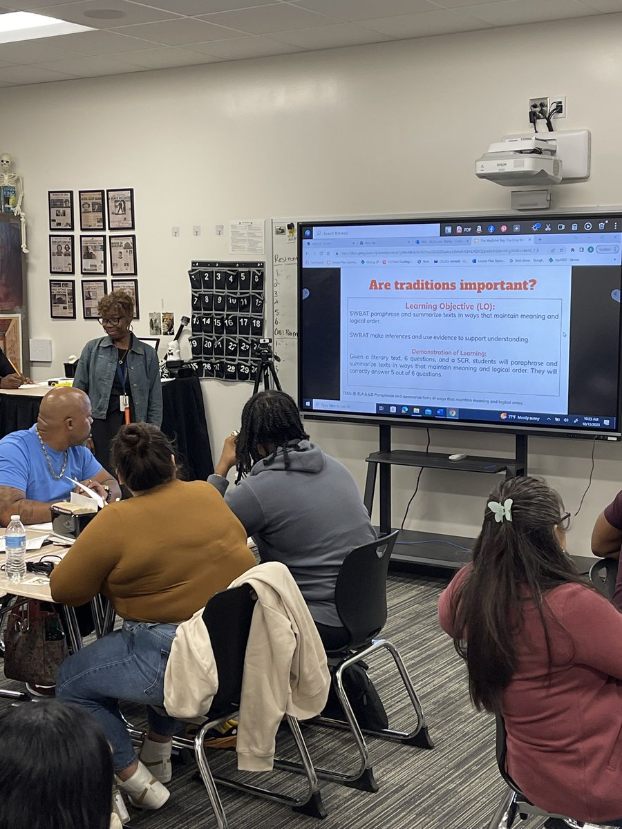 Mister_DR_LB's tweet photo. When the teachers @Fonville_MS are showing their talents at demo day! @GalindoKgalindo @tudon_martinez https://t.co/Ptn54tauqj