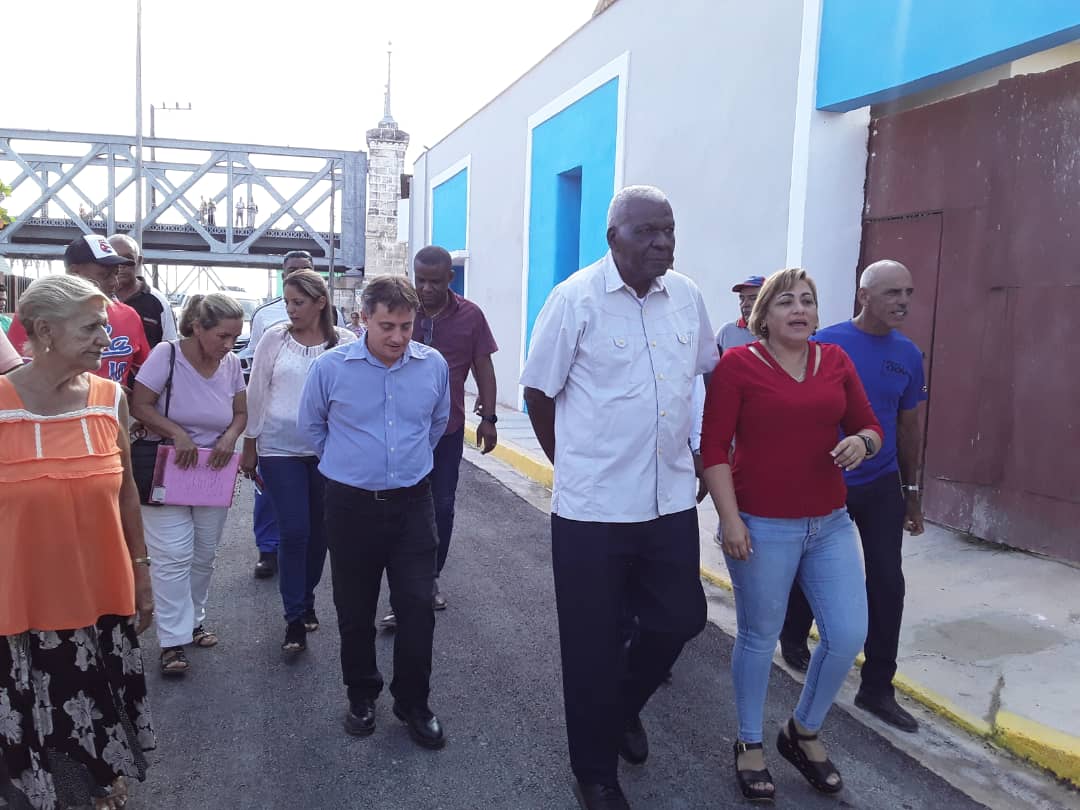 En el marco de las celebraciones por el #Matanzas330 y durante la jornada del #OctubreUrbano el presidente de la Asamblea Nacional Esteban Lazo recorre espacios públicos reanimados en la ciudad como parte de la Implementación de la #NAUC y en cumplimiento de #ODS <a href="/VargasAdony1/">Adony González Vargas🇨🇺💯</a>
