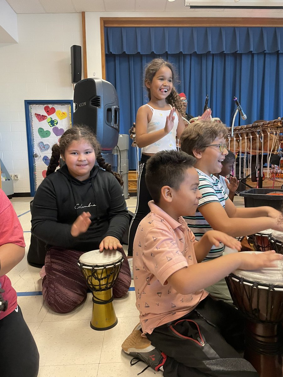 BrookhavenCSL's tweet photo. Brookhaven staff and students are closing out #HispanicHeritageMonth with an amazing celebration of #culture and music, with the help of Luis Garay and the Percussionists! https://t.co/QfFTchSr6L