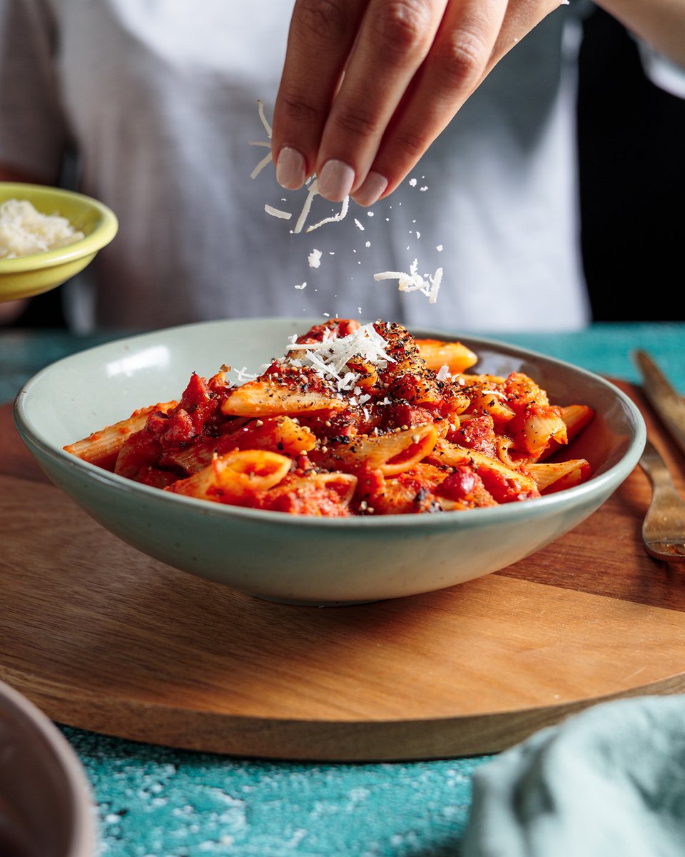 ColCacchio's tweet photo. Sprinkling a little cheesy weekend magic. ๐คฉ
See you soon famiglia! ๐
#weekend #thingstodo #weekendplans #pizzeria #restaurant #restaurantnearme #foodies #pasta #pastacravings #tgif #weekendthings #pastability #colcacchio #salads #gourmet #deliciousfood https://t.co/c8GkTLDPgv