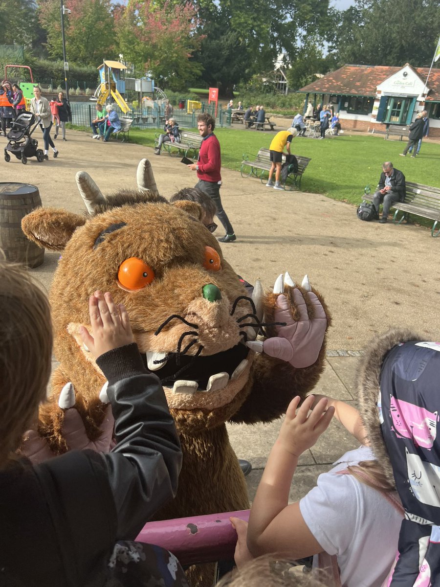 AnnCamHT's tweet photo. Class 1 and 2 very much enjoyed our trip out to listen to Benji Davies read and talk about his story ‘The Storm Whale’. We even met some story celebrities along the way! https://t.co/oWAq1dqNZC