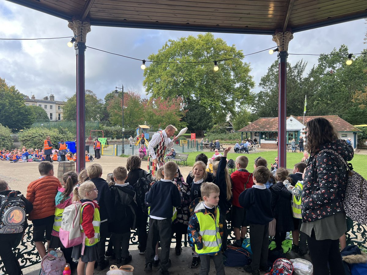 AnnCamHT's tweet photo. Class 1 and 2 very much enjoyed our trip out to listen to Benji Davies read and talk about his story ‘The Storm Whale’. We even met some story celebrities along the way! https://t.co/oWAq1dqNZC