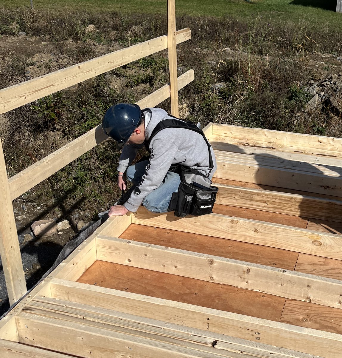 DanFramerdan's tweet image. #BCIP Ss have been mastering their framing skills. Big shout out to @BrooklandHomes for the opportunity to work on their project in Odessa. Community partnerships are vital to #SHSM programming success! #OYAP