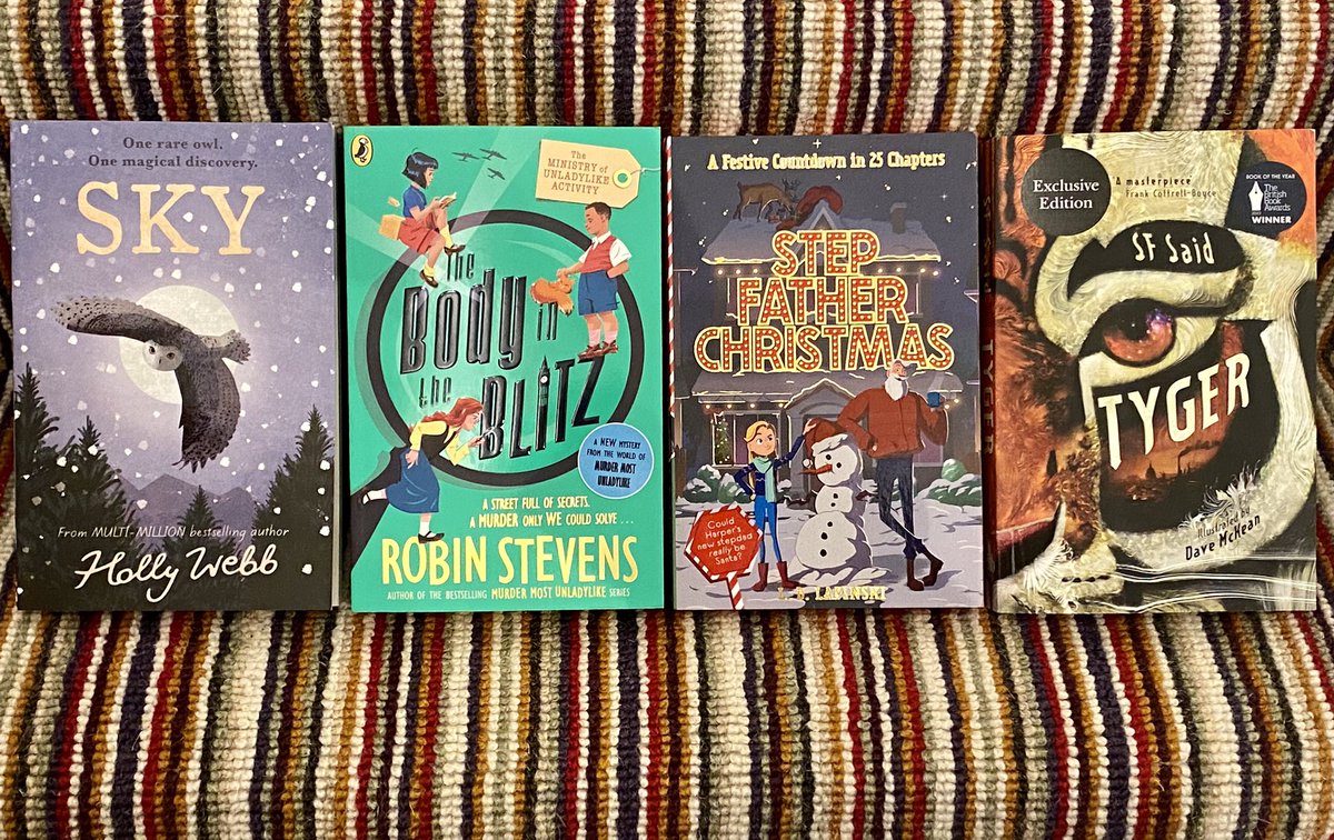 📚 it’s #Giveaway Time 📚
For your chance to #WIN these 4 fabulous #books, just RETWEET &amp; FOLLOW before midnight on Friday 20th October 📚
📙📘📗📕
<a href="/redbreastedbird/">Robin Stevens Updates</a> @ldlapinski 
#BookTwitter #ReadMoreBooks #ReadingForPleasure 📚