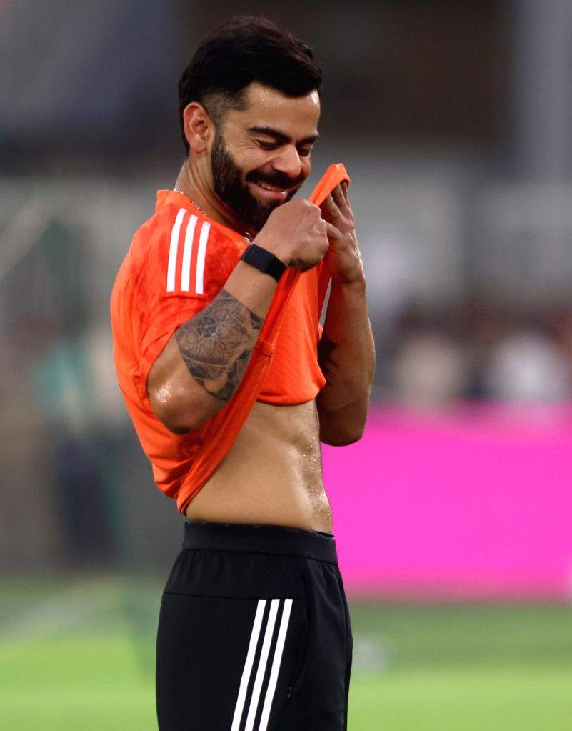 Virat Kohli during the practice session., image size:801x1023