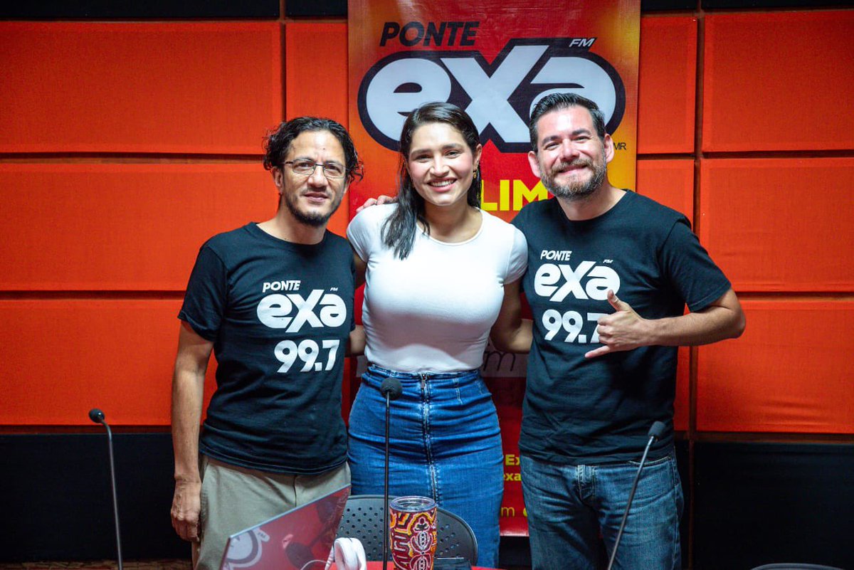 Viri_VV's tweet image. Comenzamos el día en EXA 99.7 FM, platicando con Marvin Ochoa y Alain Aguirre, #LosHijosdelaRealexa, sobre los #ProgramasBienestar y el levantamiento de daños causados por el #HuracánLidia🌀 que estamos llevando a cabo en coordinación con el @gobiernocolima
