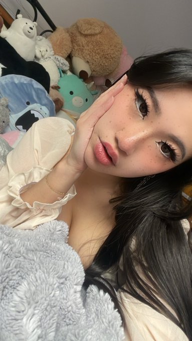 good morning 🤍 https://t.co/pjgq8q67YC