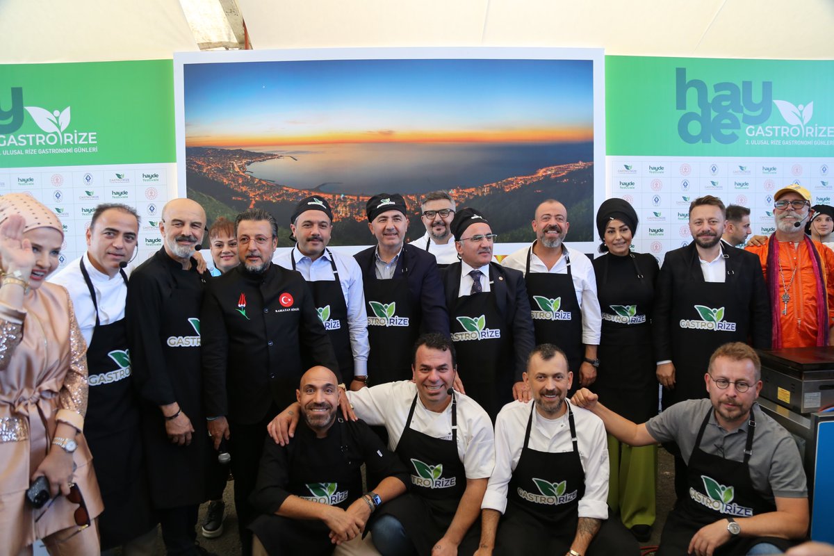 rizebelediye's tweet photo. 3. ULUSAL GASTRONOMİ GÜNLERİ GASTRORİZE AÇILIŞI YAPILDI.. https://t.co/6MQnPmLVTa