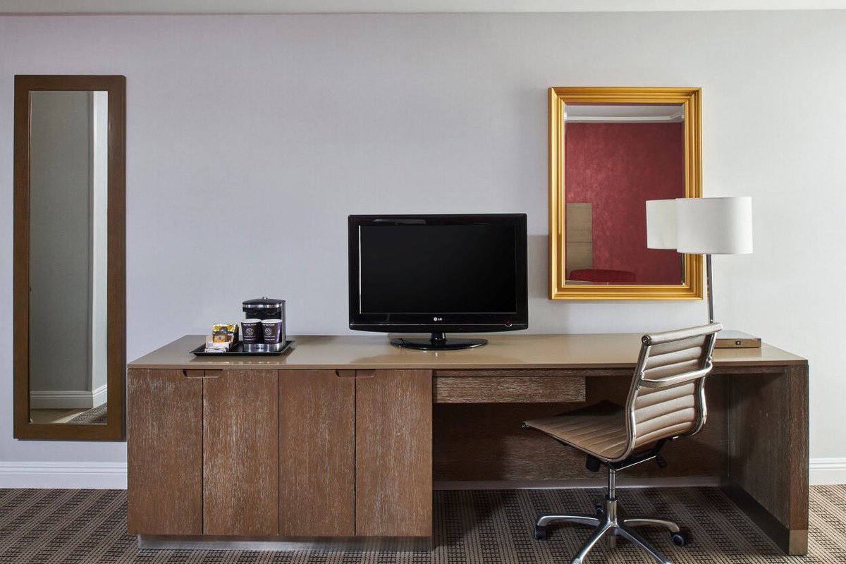 DoubleTree Torrance tweet media