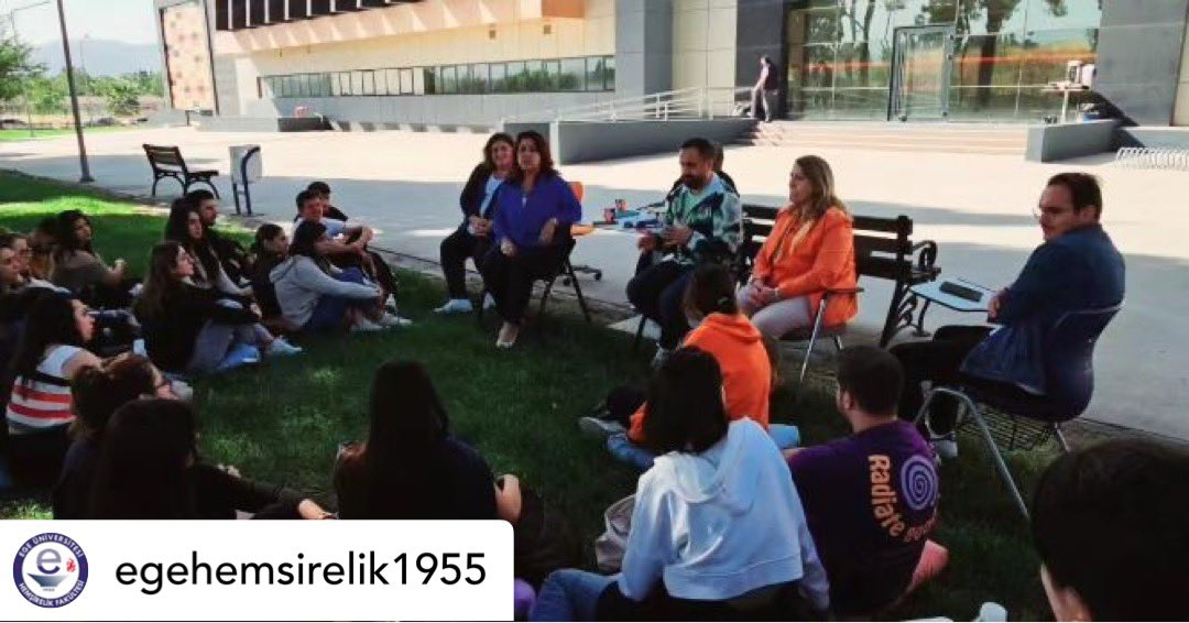 egeodek's tweet photo. -Repost @EgeHemsirelik- Fakültemizin Öğrenci odaklık hedefi doğrultusunda Sn. Dekanımız Prof. Dr. Ayşegül DÖNMEZ Liderlik eğitimi alan Öğrencilerimizle Dekan- Öğrenci buluşmasında Sn. Öğrenci Dekanı Doç.Dr. Fırat SARSAR’ın katılımlarıyla Kariyer Söyleyişini  gerçekleştirdi. https://t.co/QeIUqvaXkA