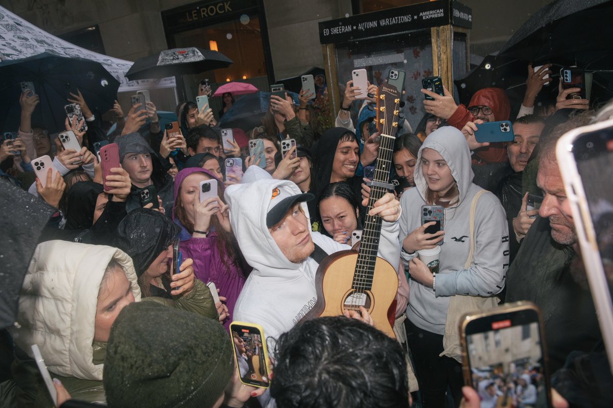 edsheeran's tweet image. #AutumnVariations 🍂🧡

📸 @MarkSurridge