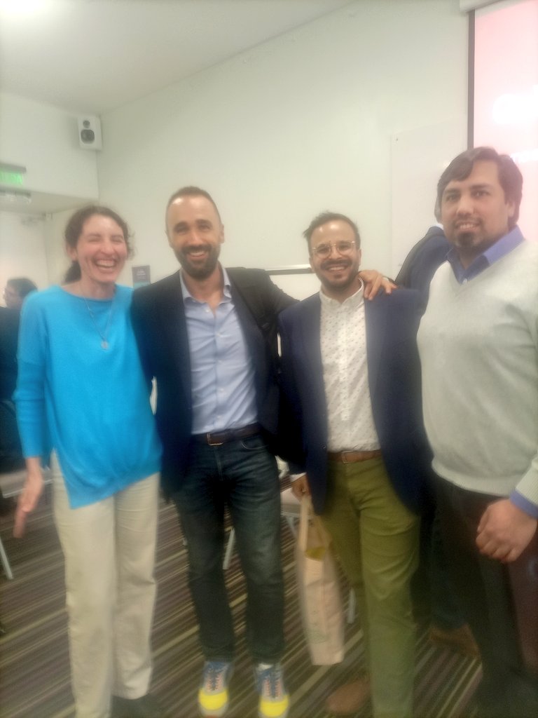 RUFDesarrollos's tweet photo. Taller de Trabajo #InterClusters
Gracias Javier Selva, de @CataloniaBioHT , y Xavier García, de @TechTourCluster por compartir sus experiencias y aqu�� atentos a generar alianzas y más con estos nuevos #desafios. https://t.co/9k6fBDOFWO