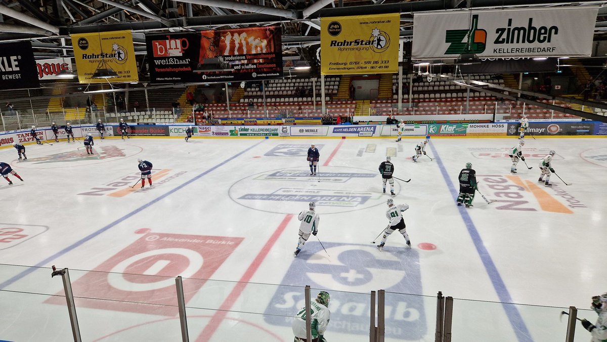 BloodyLP's tweet photo. !GAMEDAY! DEL 2
EHC Freiburg e.V. vs Bietigheim Steelers
⏰ 19.30 Uhr
🏟️ Echte Helden Arena
📺 https://t.co/BS53wE89pj
🎙 Alexander Blattmann 🙋♂️
#ehcf #lfx #eishockey #kommentator #del2 #spradetv https://t.co/CMmWOiic8G