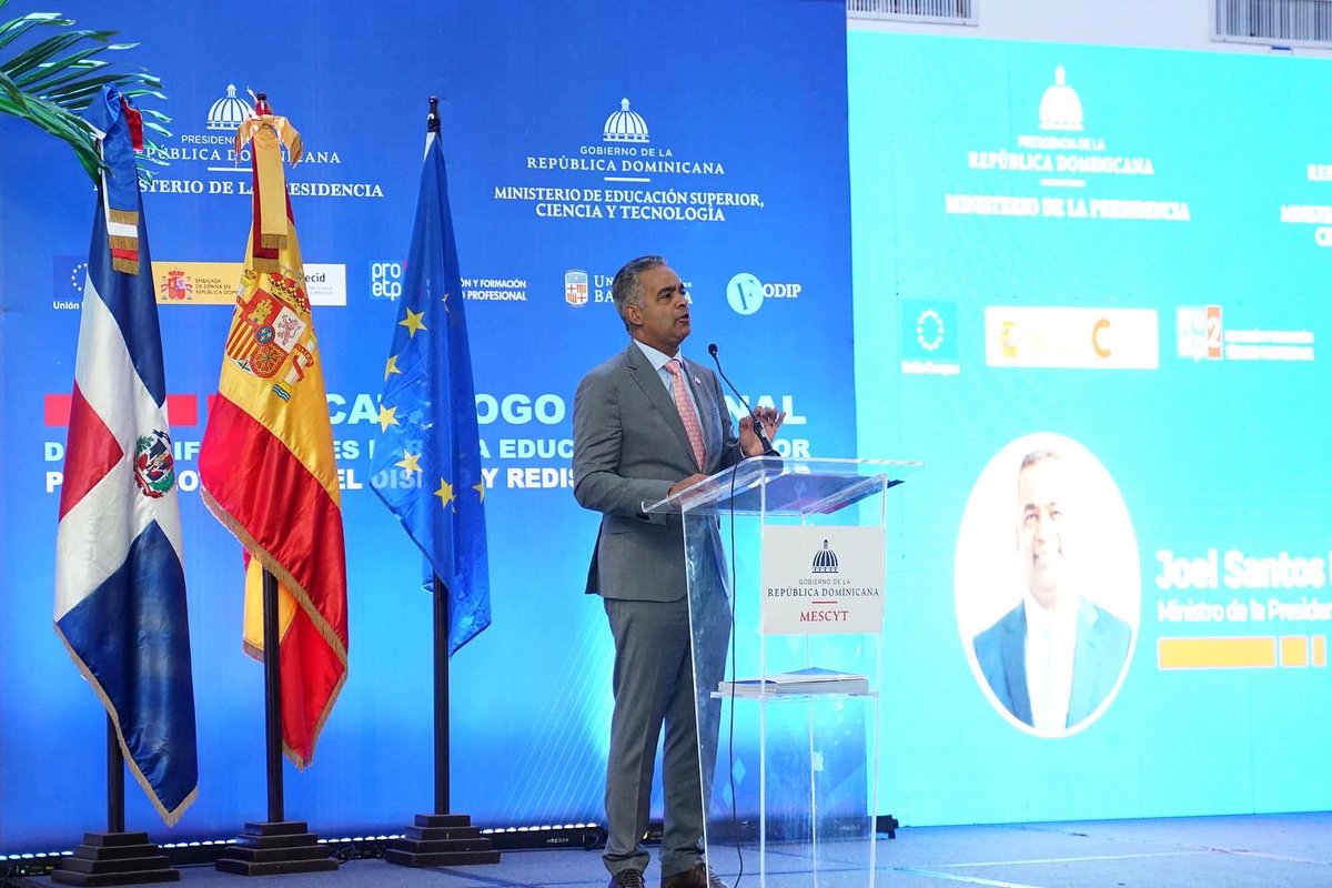 joelsantose's tweet photo. Celebramos hoy los logros alcanzados en el cierre del Proyecto Piloto de Aplicación del Catálogo Nacional de Cualificaciones, para el diseño y rediseño de planes de estudio de la educación superior de la República Dominicana.

Este gran trabajo no hubiera sido posible sin el firme apoyo de nuestros aliados, la @UnionEuropeaRD 🇪🇺y la Cooperación Española. 🇪🇸