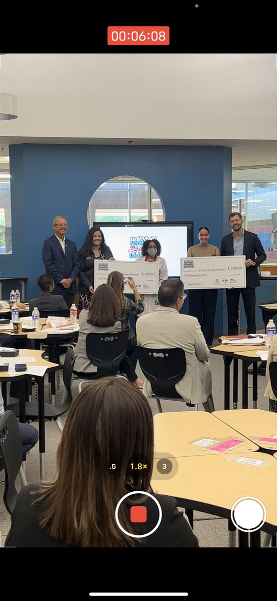 JasmineCDillard's tweet photo. Recap: @GoodReasonHou LOVES @ShadydaleRams @TeamHISD Teachers! Thank you for gifting Mrs. Martinee’s Science Department & Principal Agnew for the school $$$$$$$$$ (2 big checks!) with @AmyPoerschke! 💗 #PathToAnA https://t.co/hkFQBpWFSr
