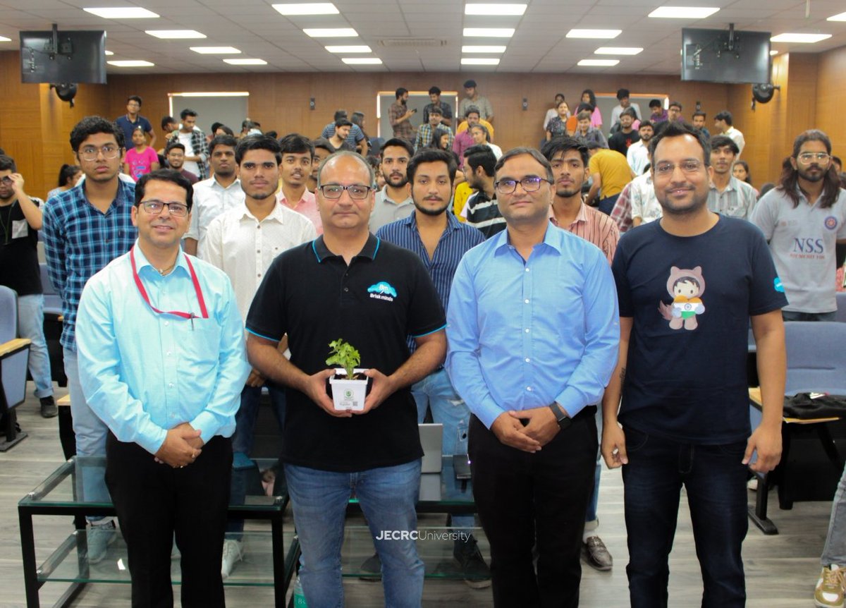 Another successful Marketathon Program at JECRC University, Jaipur 🚀 Grateful to the faculty, amazing students and our incredible guests <a href="/forceguru/">Ankit Arora</a>, and speakers <a href="/WasimsShaikh/">Wasim Shaikh</a>, <a href="/pallaviforce/">Pallavi Agrawal</a>, Ankush Ganveer for sharing their insights. Thank you everyone! 🙏 #MomentMarketers
