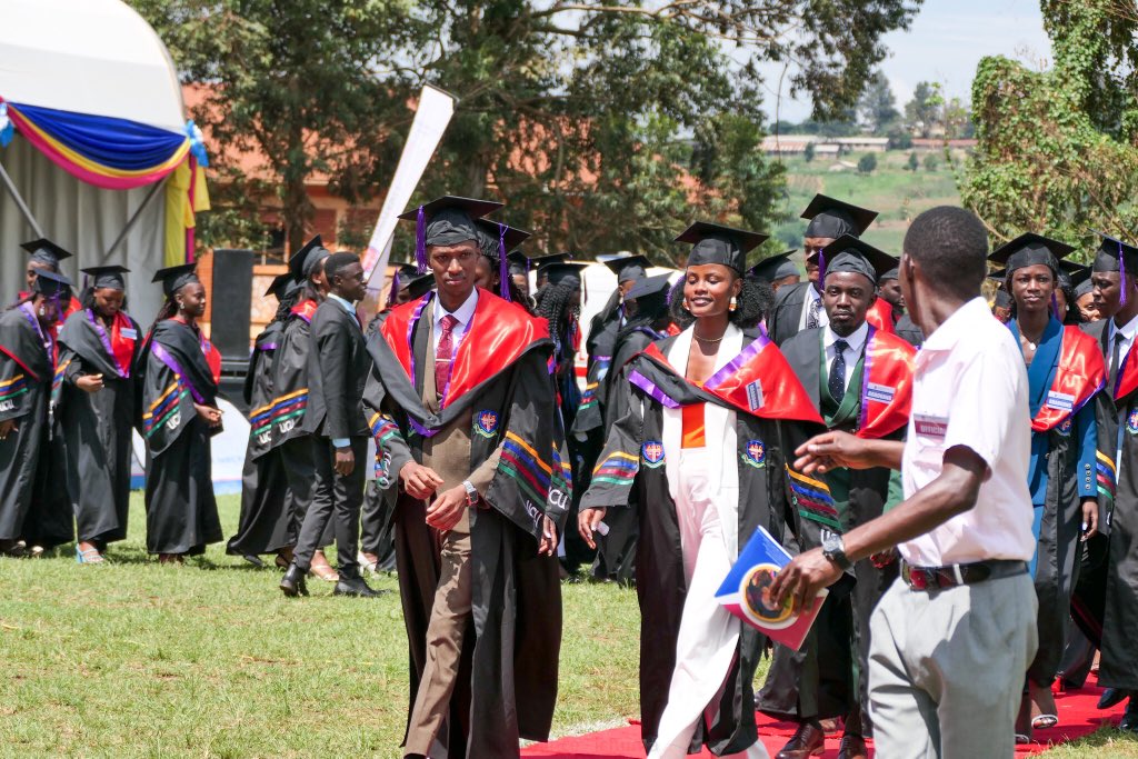UCUjourncom's tweet photo. A total of 53 students that fulfilled all the requirements for Ba. in Mass communication graduated today.

38 females &amp; 15 males were presented by @Mbchibita before @UCUniversity Chancellor ,who conferred the degrees upon them .

We celebrate you 🎉 🤭.
#UCUGrad23 https://t.co/JomeJ2mlHw
