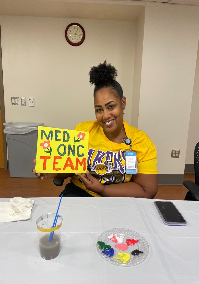 UNCMedCenter's tweet photo. Our teammates are continuing their celebration of National Case Management Week!

We recently organized an arts and crafts day and enjoyed creating beautiful paintings. 🎨 🖌️

Thank you to all of our Case Management teammates for all you do!

#OneGreatTeam #casemanagementweek https://t.co/H8ZuZwdgih