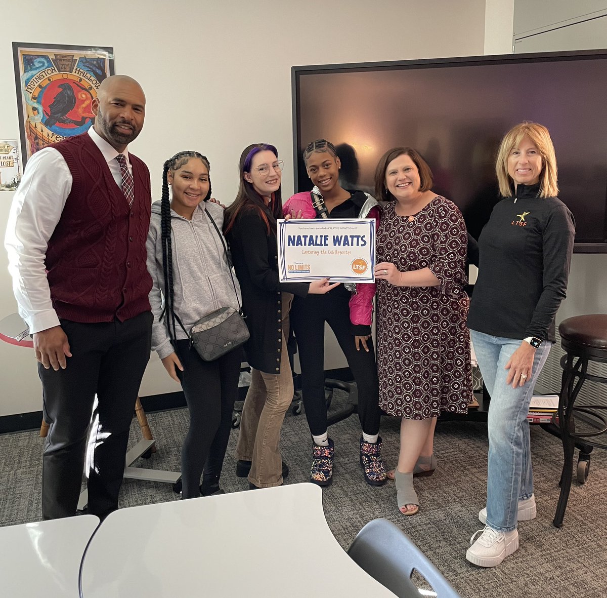 LTSFoundation's tweet photo. Congrats to 2023 Creative Impact Grant winner Natalie Watts of @LCHSBears! 🥳 This “Capturing the Cub Reporter” grant will provide the LC student-run newspaper with their very own cameras to use for reporting! 📸

More winners to be announced 🧡 https://t.co/pAu2osxCZL https://t.co/FHQGwZwFWu