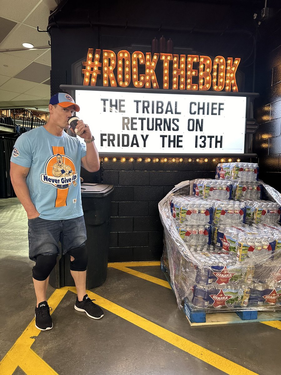 Things I know about @WWE #Smackdown tonight… 1) I’ll be caffeinated. ☕️ 2) I’ll be hydrated. 💧 3 THE TRIBAL CHIEF RETURNS ON THE SEASON PREMIERE TONIGHT AT 8pm ET on @WWEonFOX! 👊