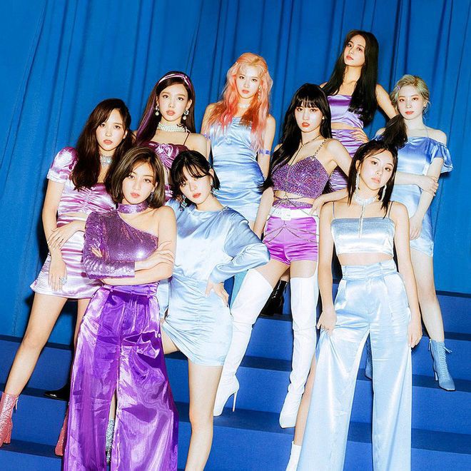 OLTSupport's tweet image. 👑🦋Grupos femeninos con el mayor número de videos musicales que sobrepasan los  400 millones de views en YouTube:

1. BLACKPINK 11
2. @JYPETWICE 10 (+1) 🤯👑🦋
3. Little Mix 5
4. Fifth Harmony 3
5. The Pussycat Dolls 2

#TWICE #Thefeels @JYPETWICE