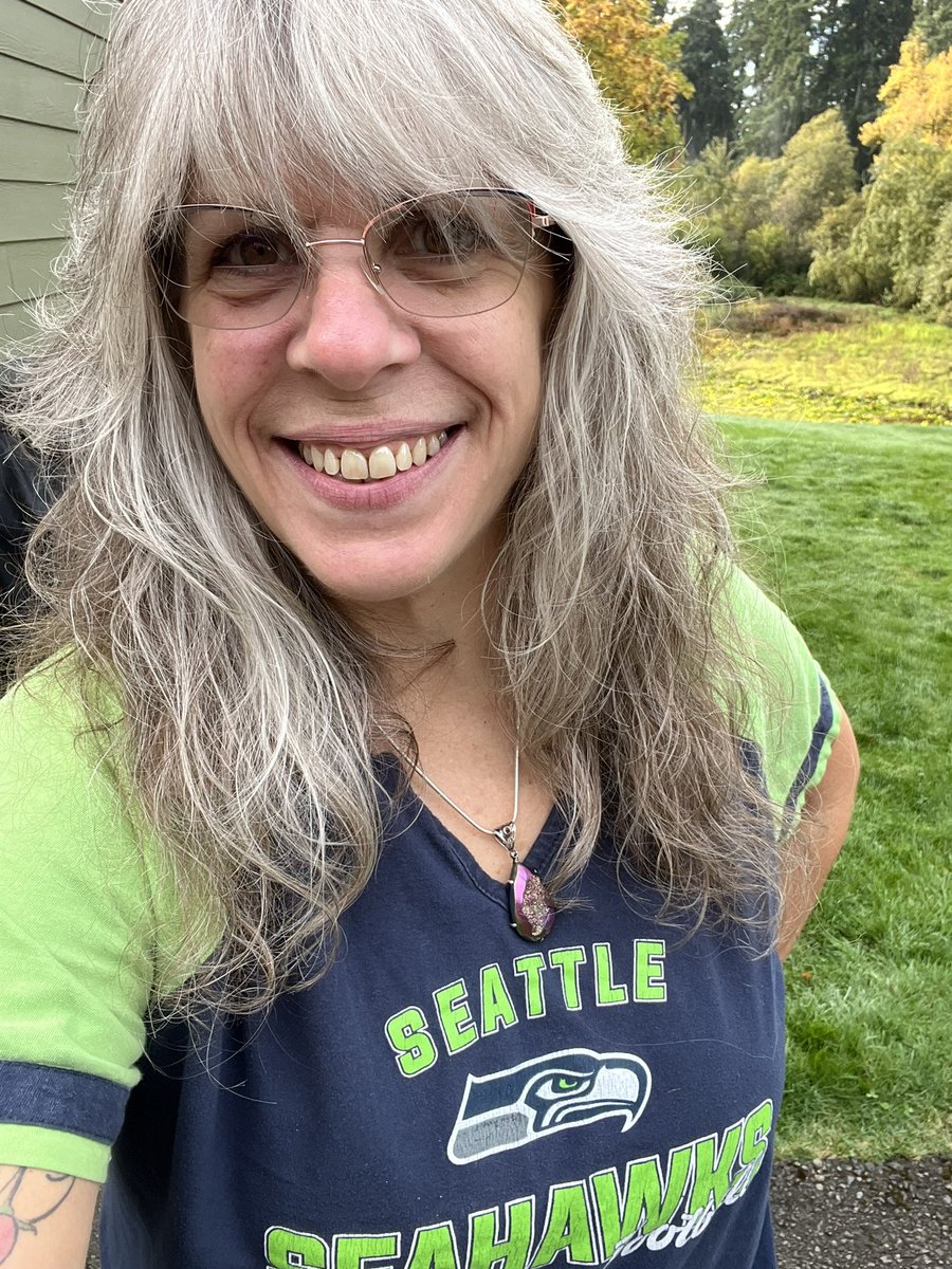 RoadQueen1967's tweet photo. #GOHAWKS
#bluefriday
#12forlife
#Seahawks https://t.co/loRe4Hd1fm