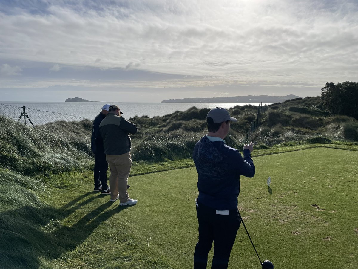 A real pleasure to host country music star and links golf lover <a href="/lukecombs/">Luke Combs 🎤</a> and friends to <a href="/JamesonGolfLink/">Jameson Golf Links</a> <a href="/portmarnockrjgl/">Portmarnock Resort & Jameson Golf Links</a> today before his sold out show <a href="/3ArenaDublin/">3Arena</a> tonight! ⛳️ 🎵